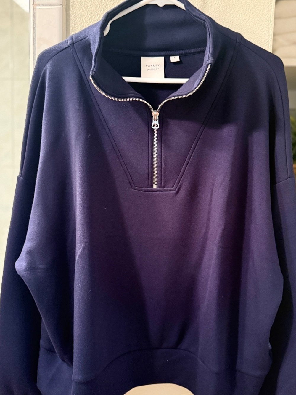 Varley ~ Hawley, half-zip top, size Large, NAVY - Picture 3 of 3